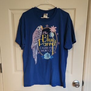 Gildan Blue Parrot Graphic Tee
